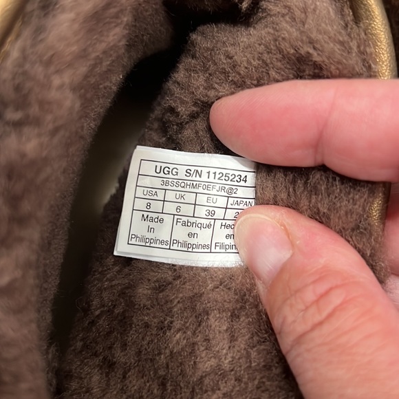 New UGG Bronze Classic Mini Metallic Sparkle Boots - Picture 10 of 12